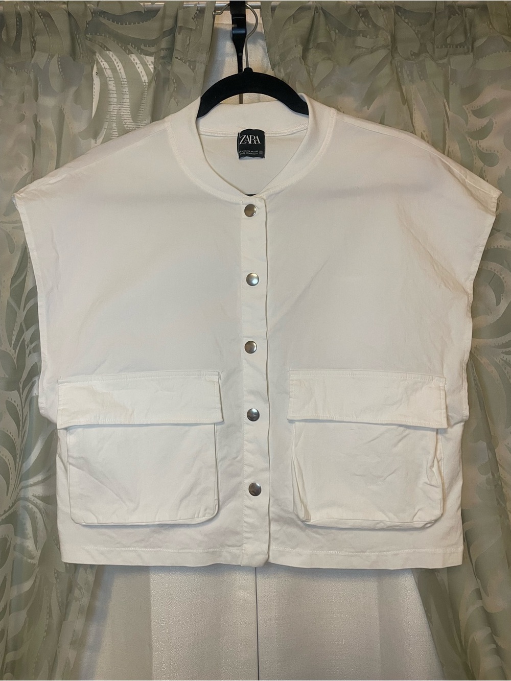 Zara Off-White Snap-Front Collar Jacket Vest